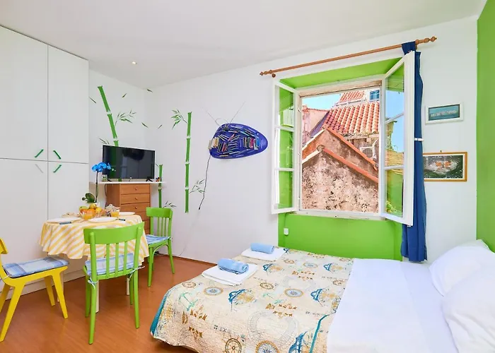 Old Funk アパート